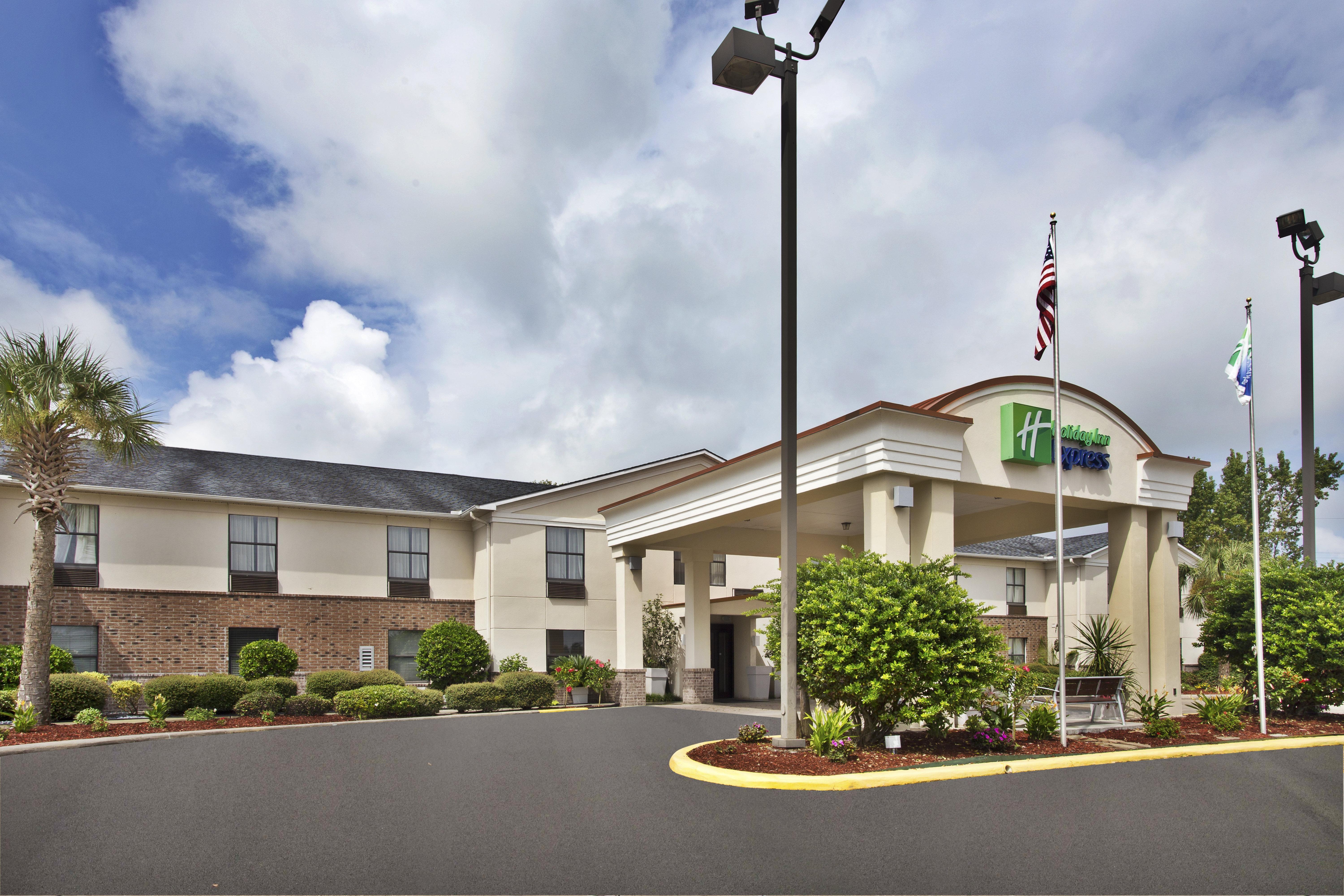 Holiday Inn Express Breaux Bridge By Ihg Henderson Екстер'єр фото